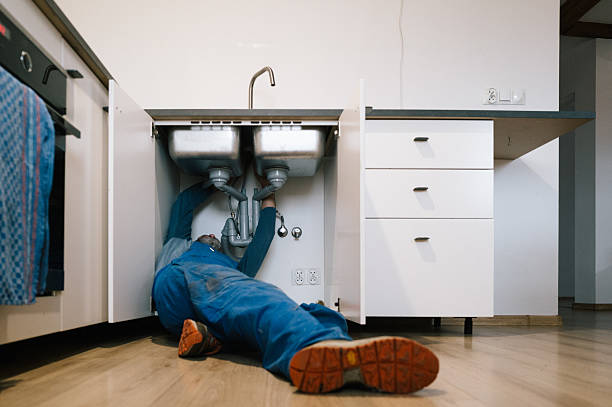 Professional Plumbing technician working in Elwood, UT